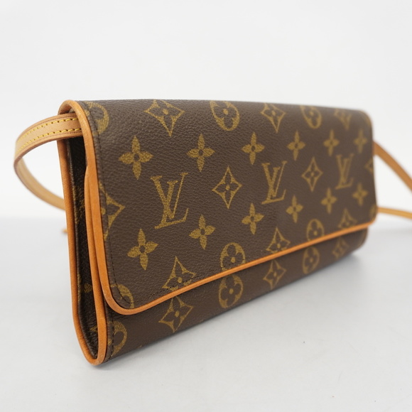 Louis Vuitton Monogram Pochette Twin GM Shoulder Bag - Picture 2 of 10